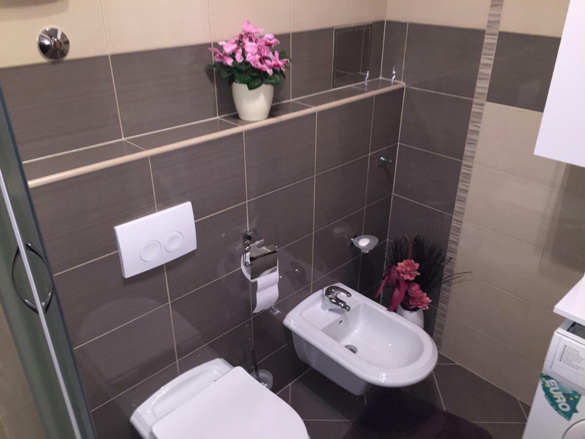 Apartment Trstenik Split Exterior photo