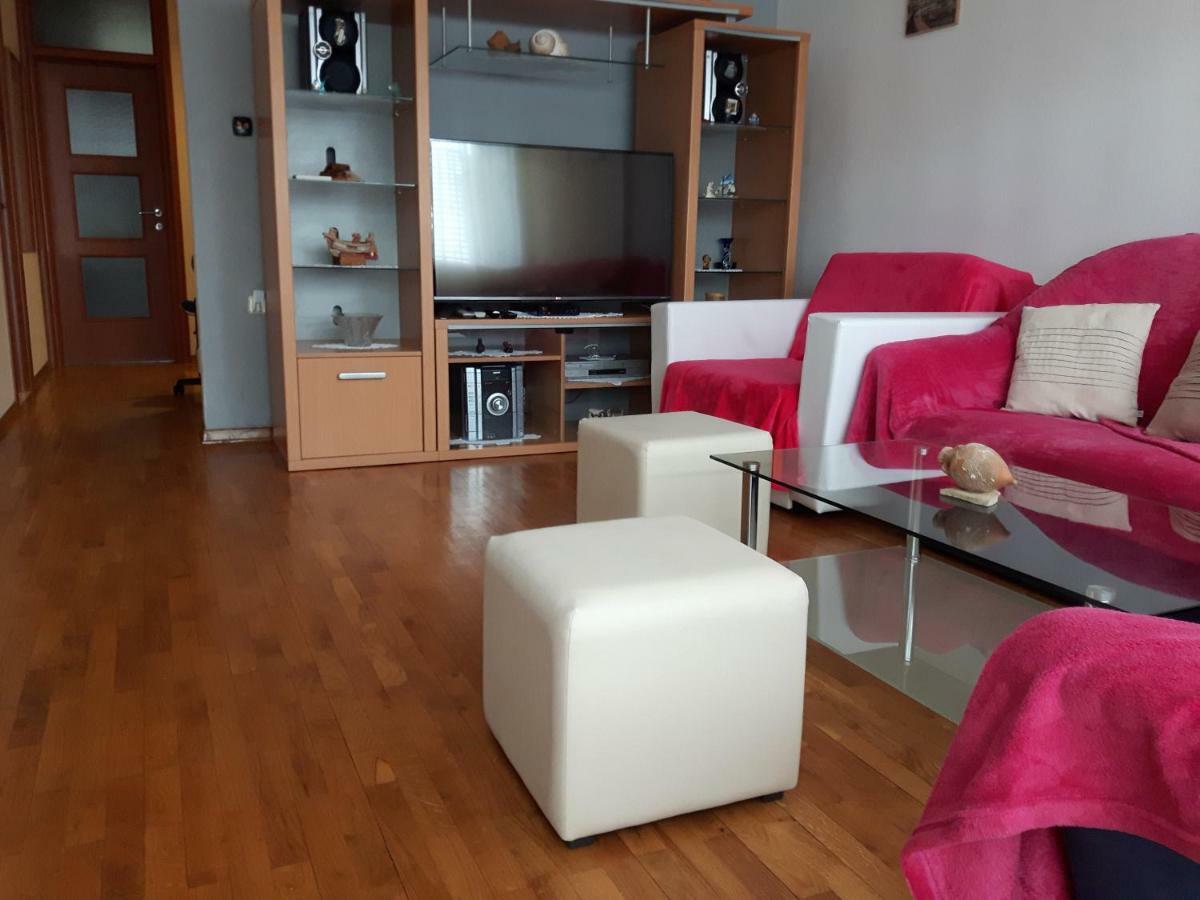 Apartment Trstenik Split Exterior photo