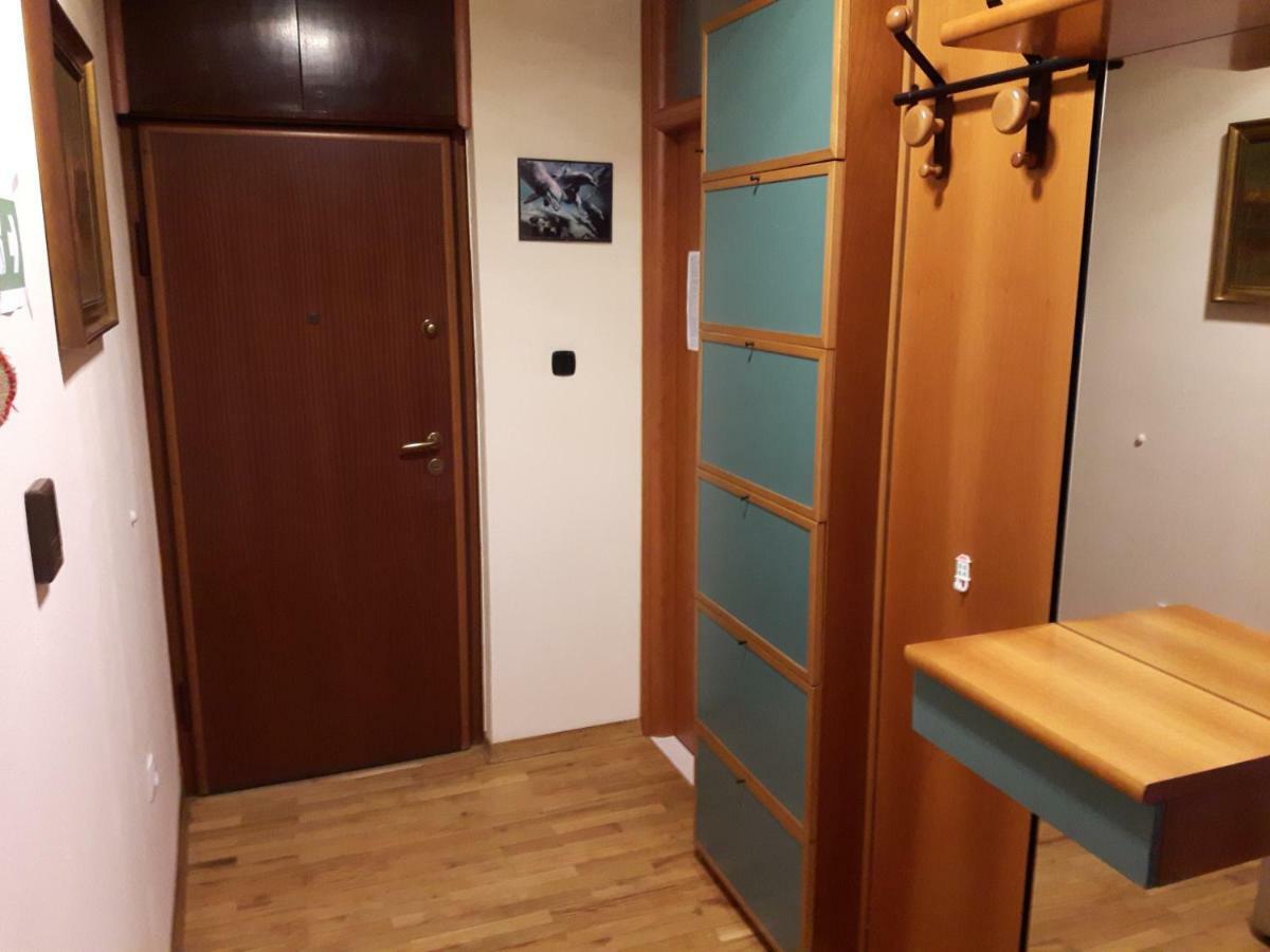 Apartment Trstenik Split Exterior photo